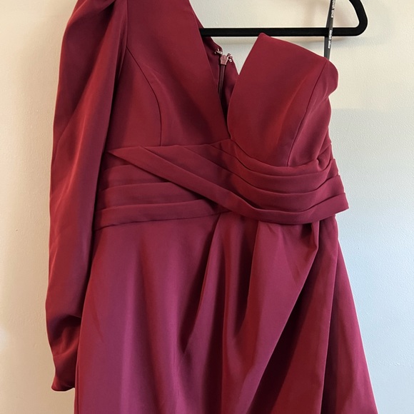 Lavish Alice Dress - Picture 5 of 7